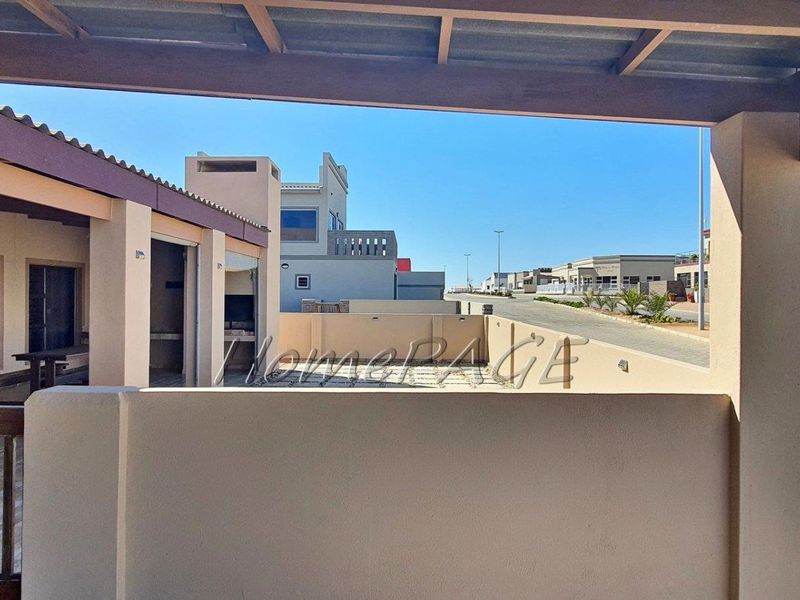 Ext 11, Henties Bay:  Entertainer's Dream Home is for Sale - Photo 4