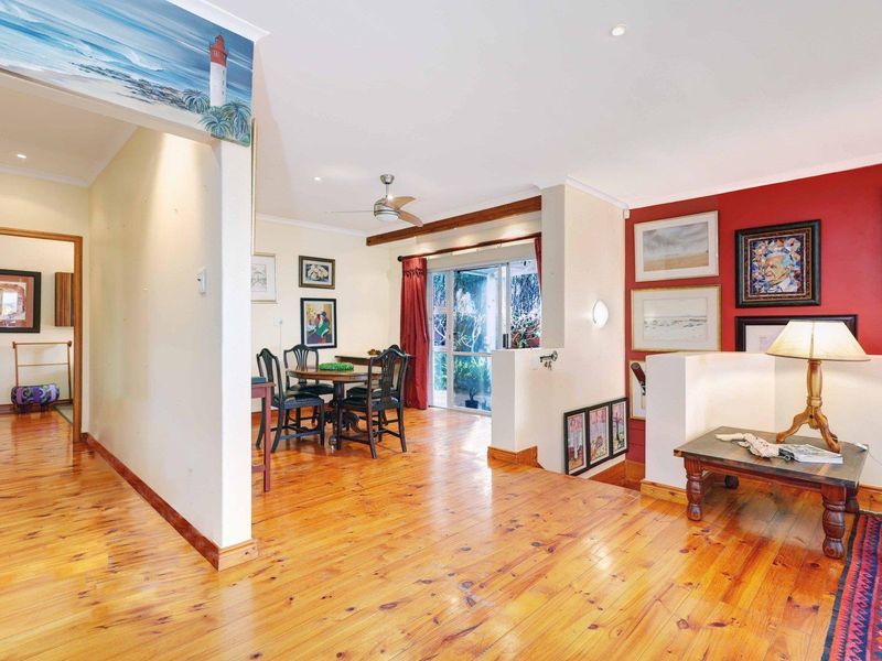 Well loved, cosy home, located in popular security complex. - Photo 9