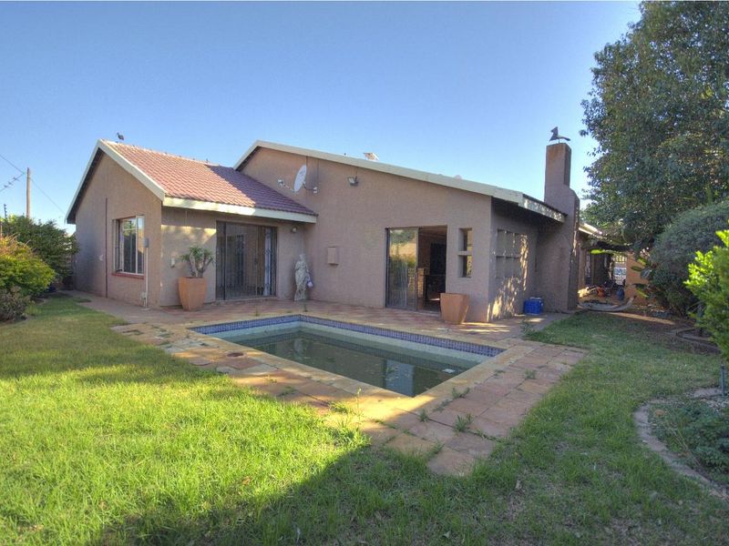 Outright bargain- HURRY! - Photo 2