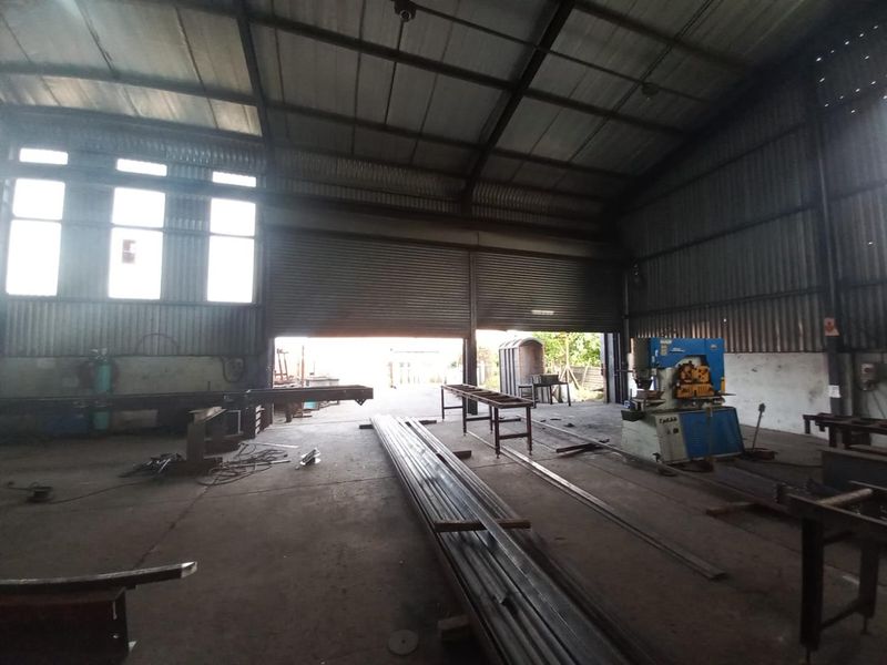 Industrial Property For Sale – Prime Investment Opportunity - Photo 8