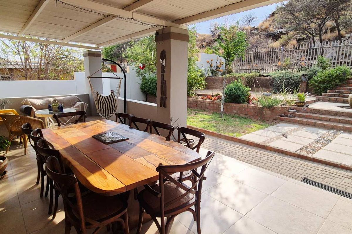 2-Bedroom Gem with Mountain Views for sale in Elisenheim, Windhoek! - Photo 5