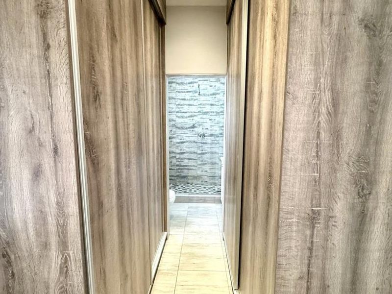 3 Bedroom House TO LET in Elisenheim - Photo 8