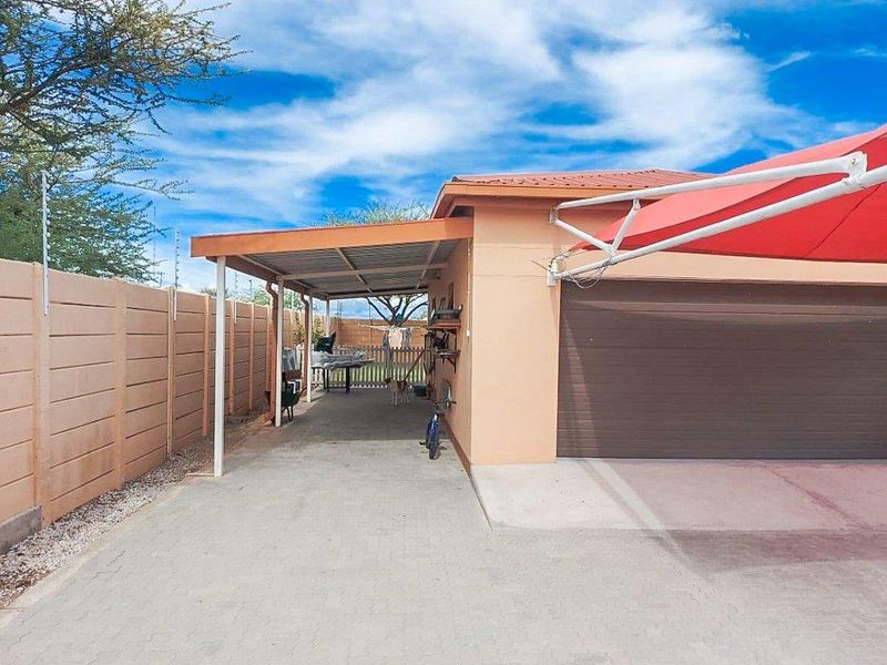 A Prime Investment and Family Home Opportunity in Upmarket Oshakati East Ext.16 - Photo 4