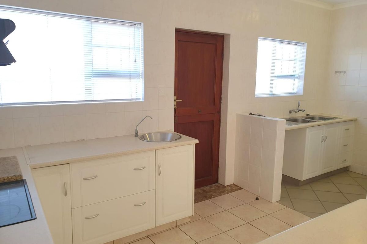 3 Bedroom House for Sale in Fijnbosch Park - Photo 5