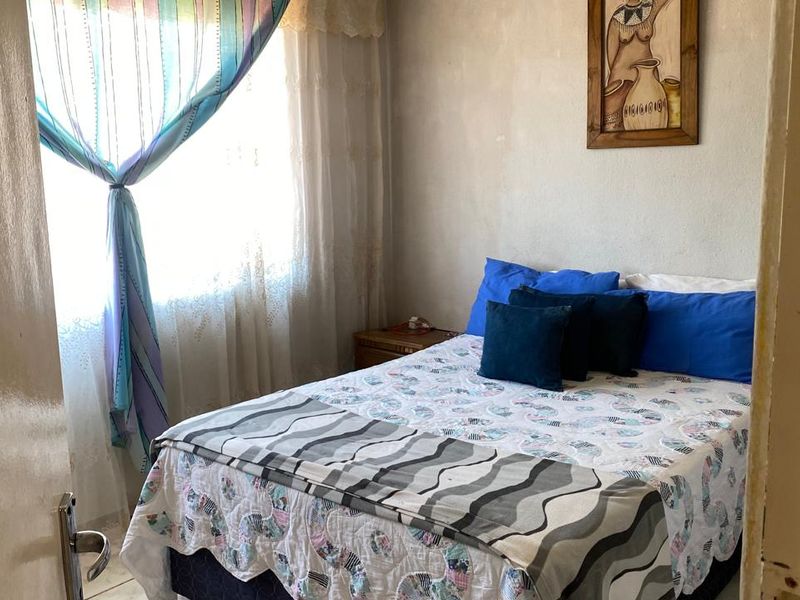 3 Bedroom House for sale - Photo 10