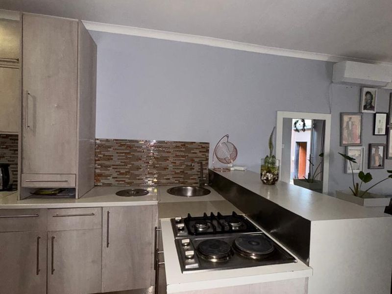 House for sale in Khomasdal - Photo 2