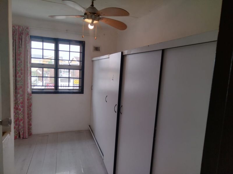 3 Bedroom House with 2 Floors and Extention Plan . - Photo 8