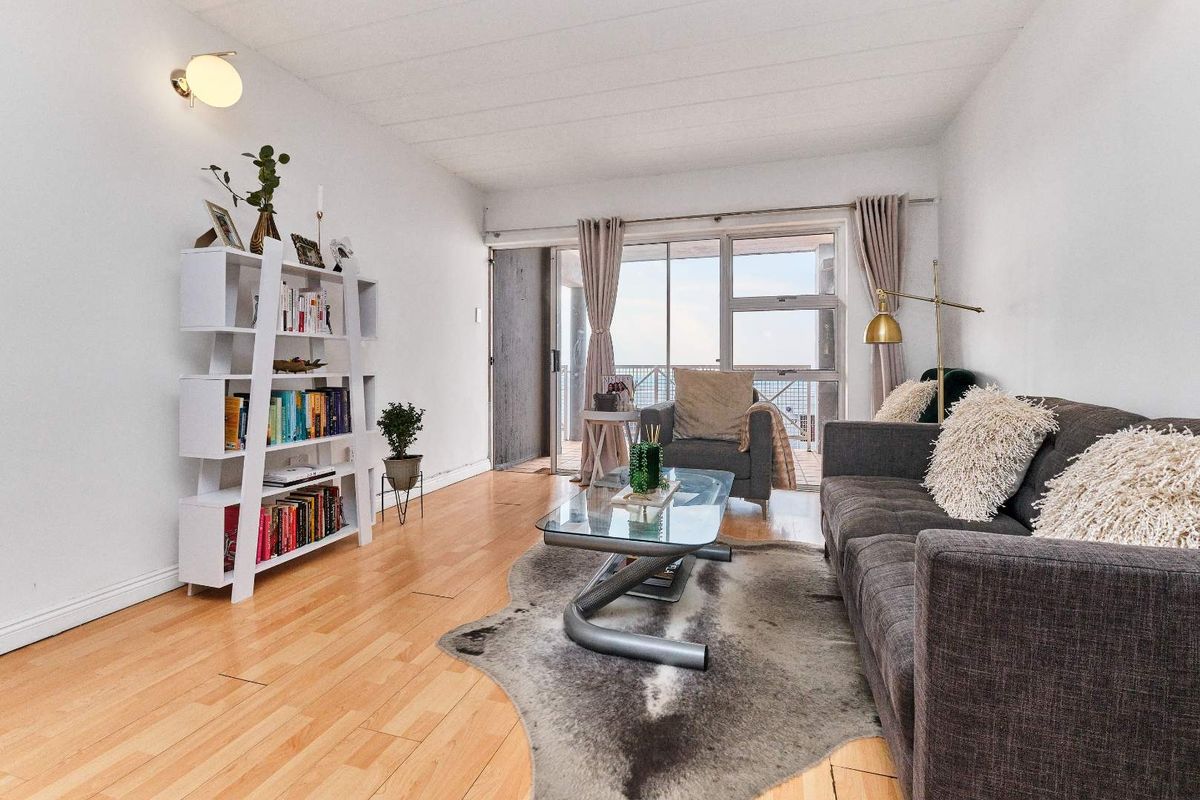 Apartment with a view in Northcliff - Photo 5