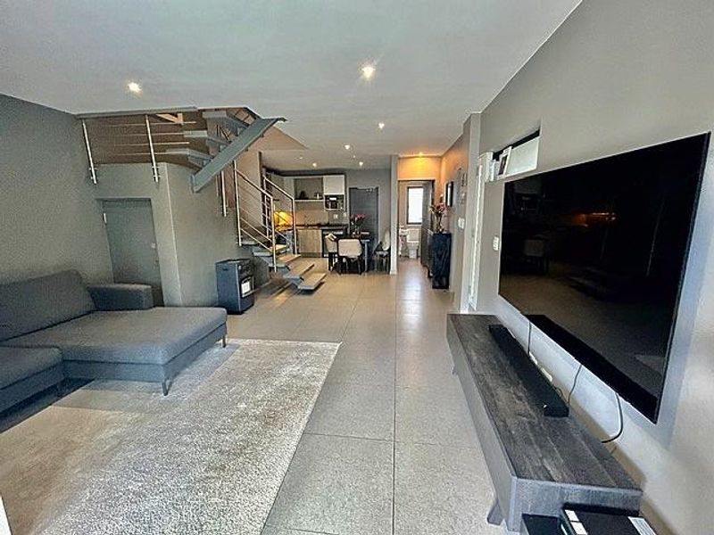 2 BED 2.5 BATH DUPLEX EDENBURG FOR SALE - Photo 2