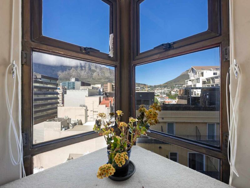 An extra special apartment in the art deco masterpiece - Mutual Heights - Photo 2