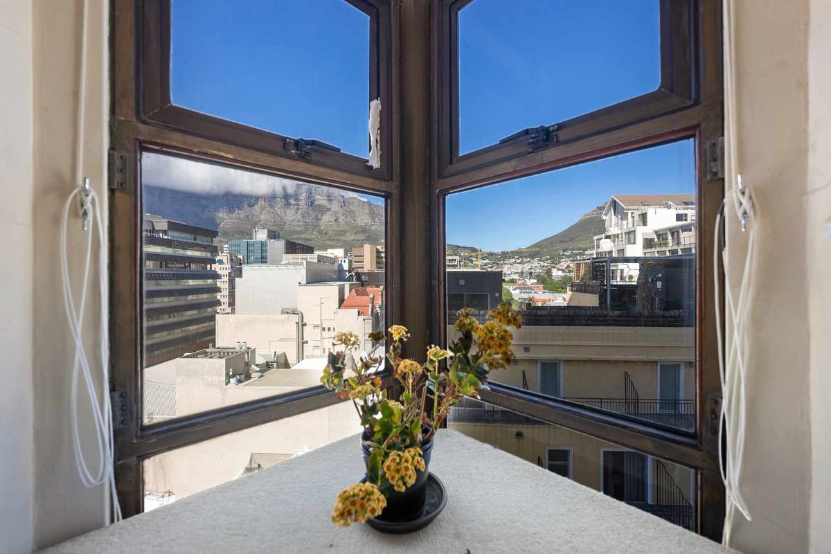 An extra special apartment in the art deco masterpiece - Mutual Heights - Photo 2