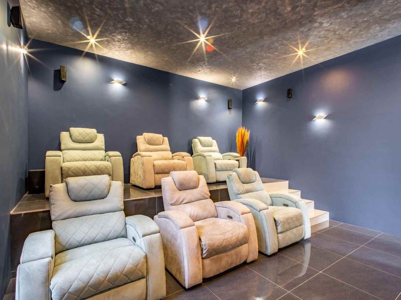 4 Bed Luxurious house for Sale in Carlswald North Estate - Photo 6