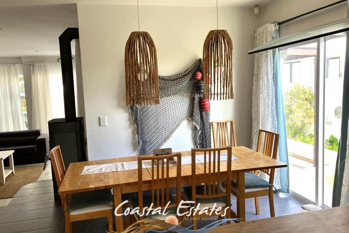 Stunning 3-Bedroom Townhouse with Breathtaking Sea Views - Photo 5