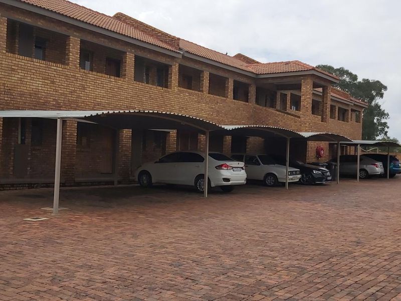 1 Bedroom Ground Floor Apartment - Photo 2