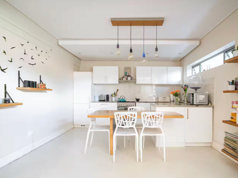 2 Bedroom Gem With Exclusive Garden - Photo 5