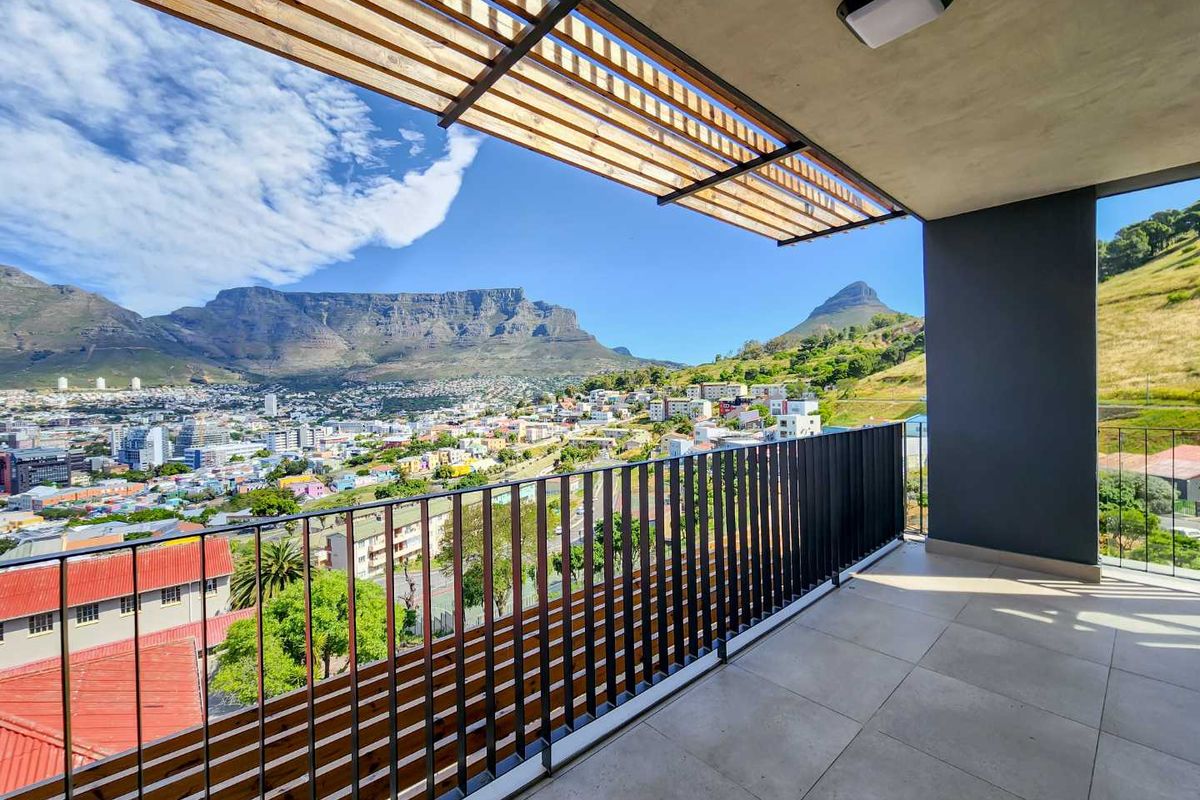 Penthouse Living in the city with outstanding views - brand new apartment - Photo 2