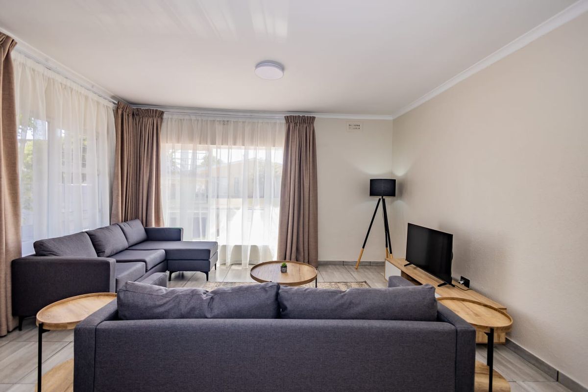 Olive House: Where Comfort Meets Convenience - Photo 3