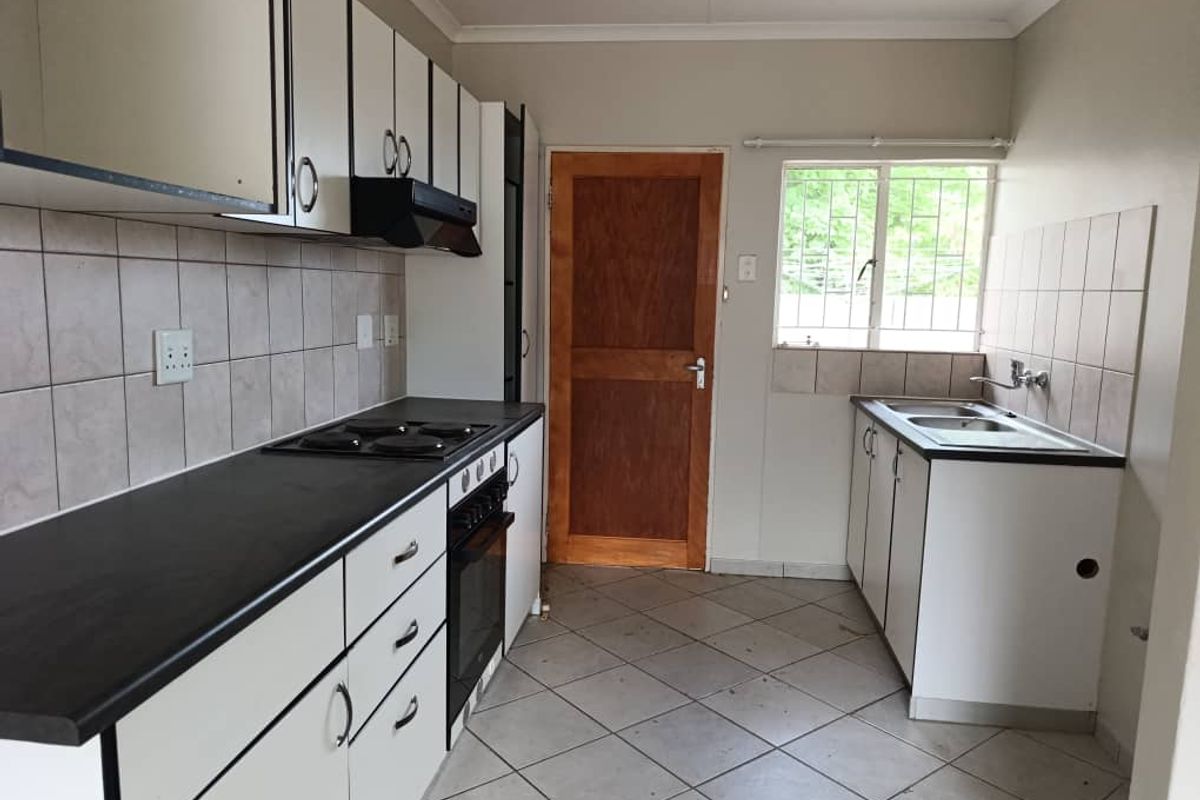 Own Your Flat in Pioniers Park - Photo 3