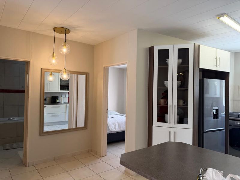 SUPER NEAT 2 BEDROOM FURNISH APARTMENT TO LET IN KLEINE KUPPE - Photo 2