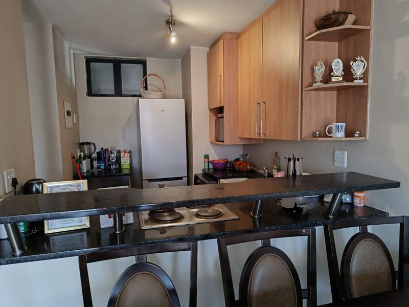 ROOIHUISKRAAL NORTH - 2 BED - 2 BATH - 2 LIVING AREAS - Photo 6