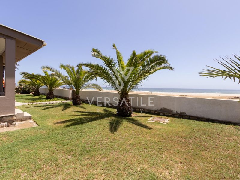 Beachfront home for Sale in Vineta, Swakopmund - Photo 8