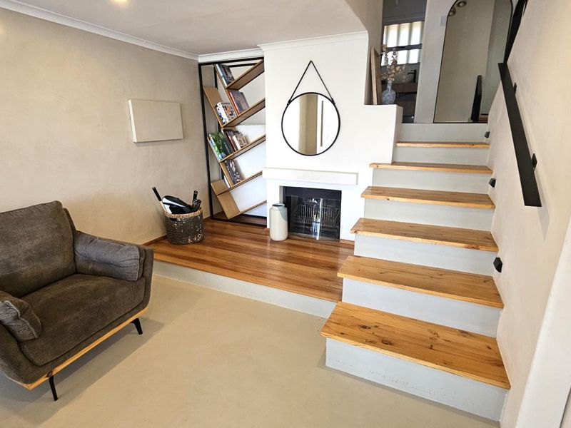 4 Bedroom Executive Apartment in Kosmos - Photo 6