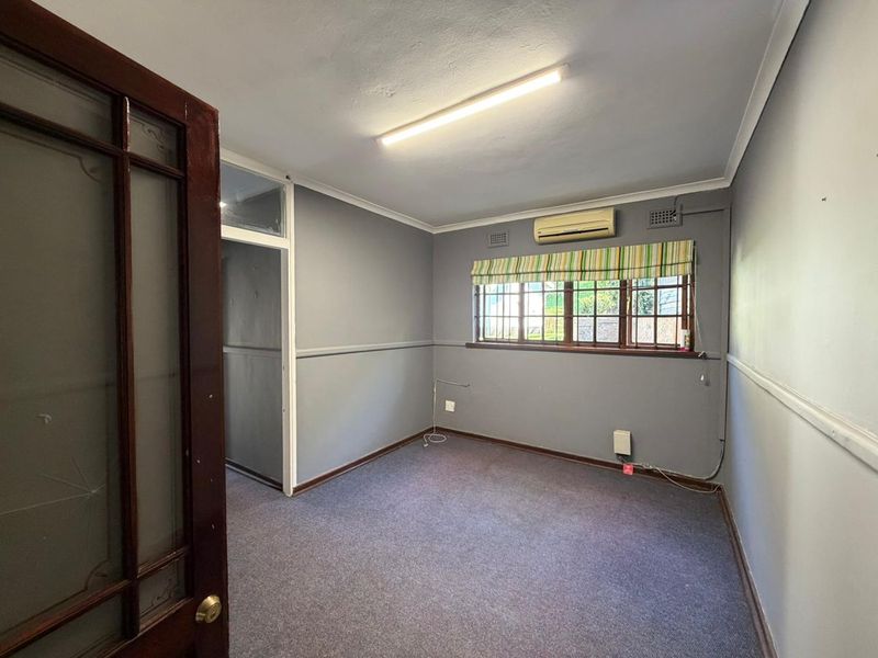 2 Bedroom, 1 Bathroom Garden Cottage For Rent. - Photo 4