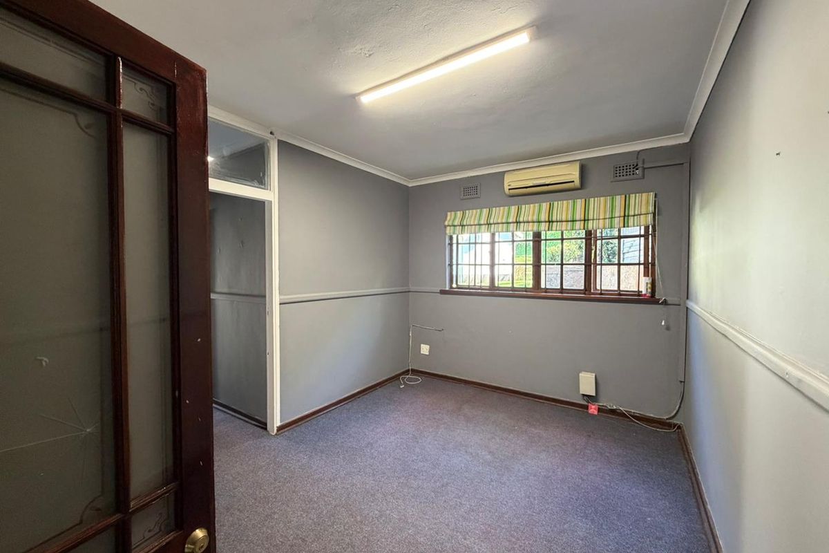 2 Bedroom, 1 Bathroom Garden Cottage For Rent. - Photo 4