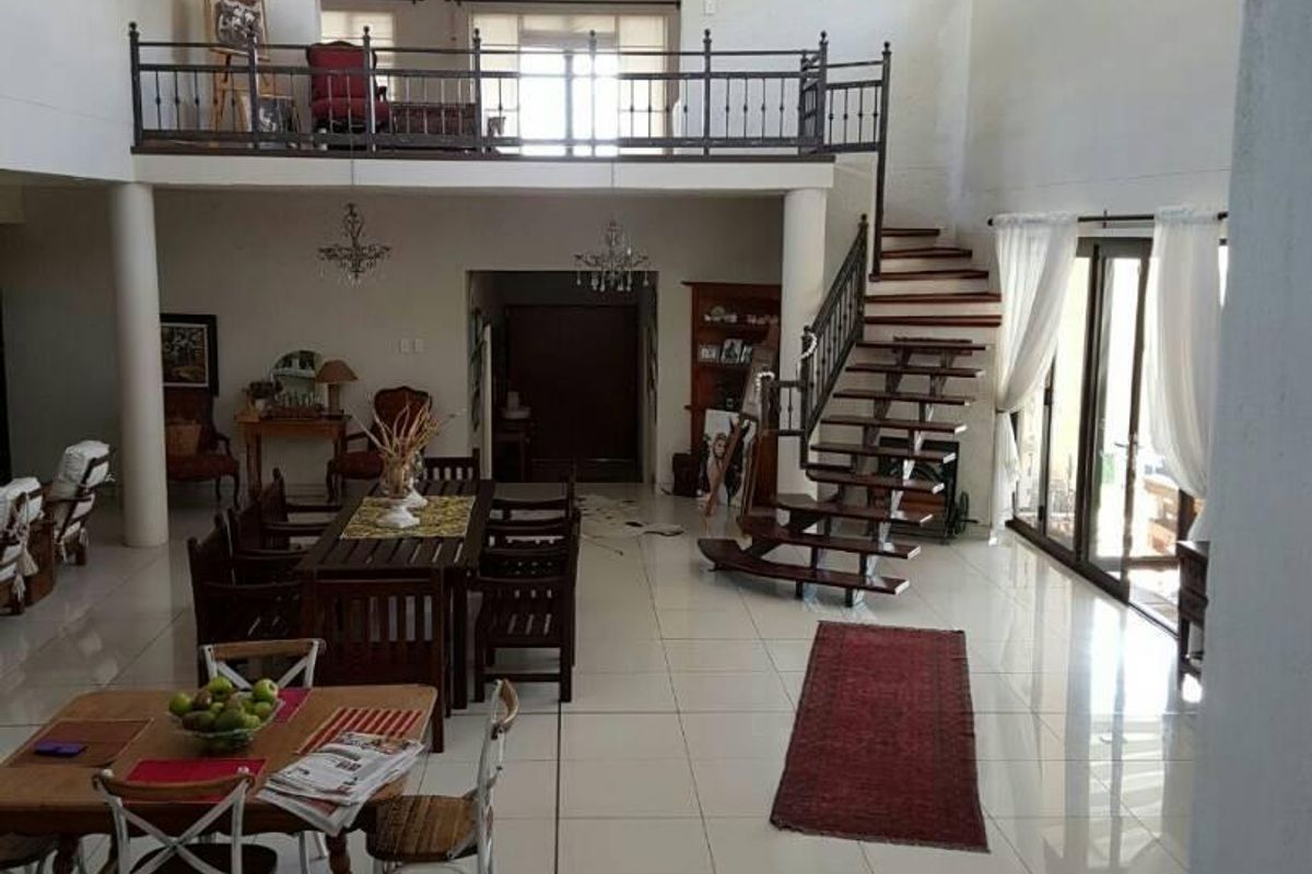 Double storey Mansion for sale - Photo 5