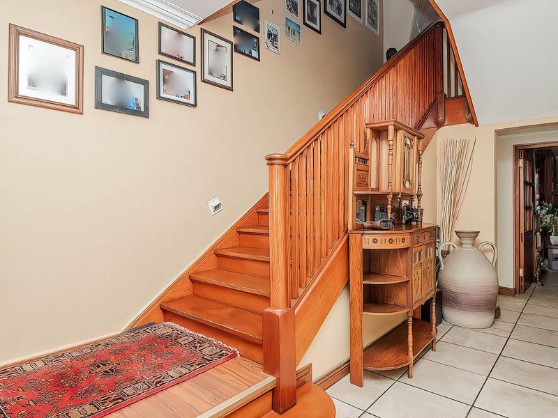 Secluded Luxury Home with Stunning Bird Sanctuary Views - Photo 4