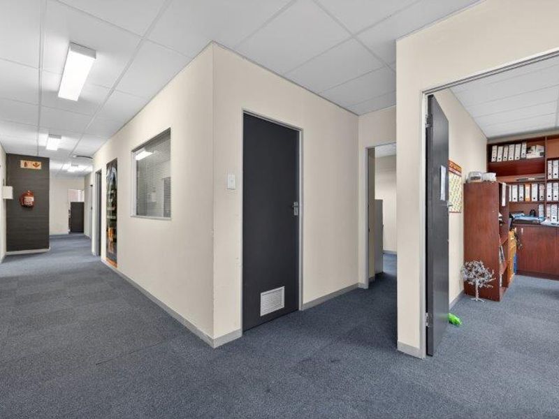 CBD PERIPHERY SECTIONAL TITLE UNIT FOR SALE - Photo 8