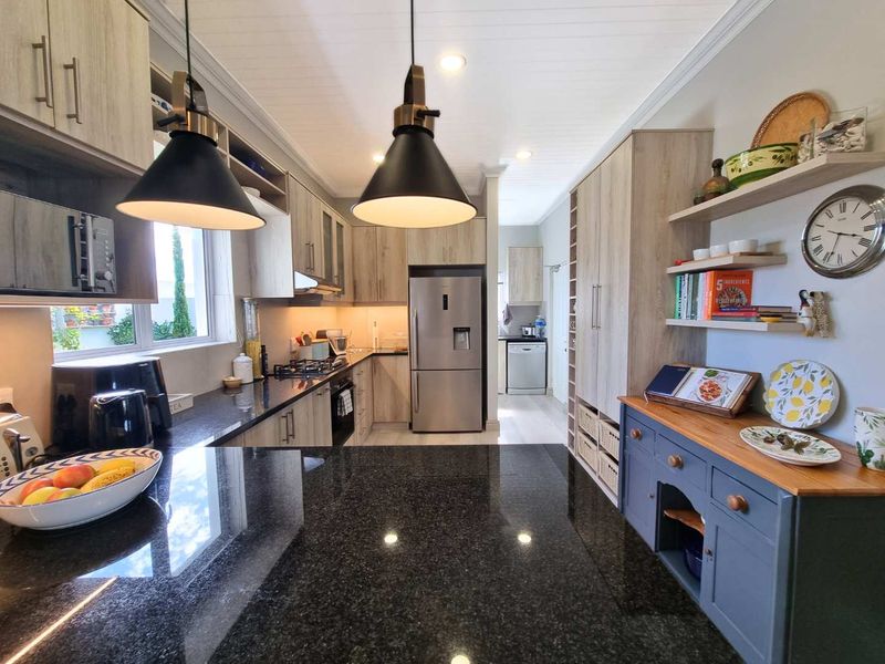 Sought-After, Serene & Simply Stunning! - Photo 6