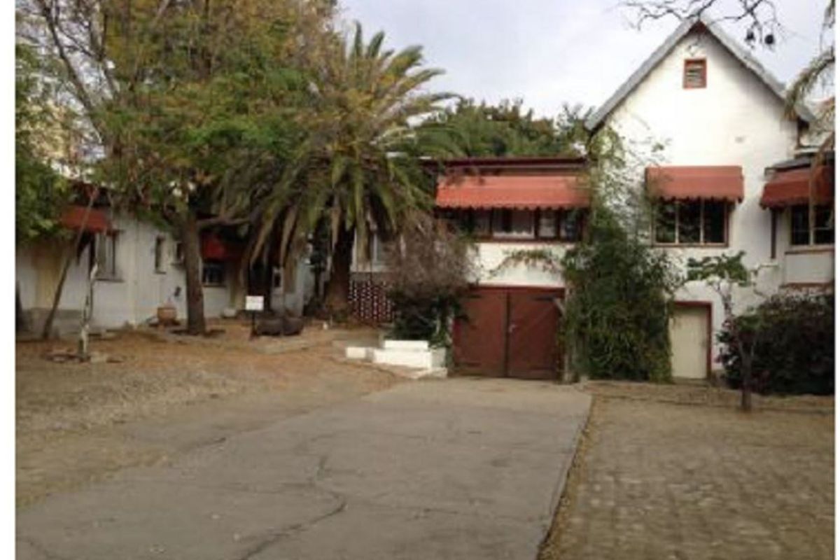 B&B demolish building for sale=rezoning Office Windhoek Wes 10 000 - Photo 3