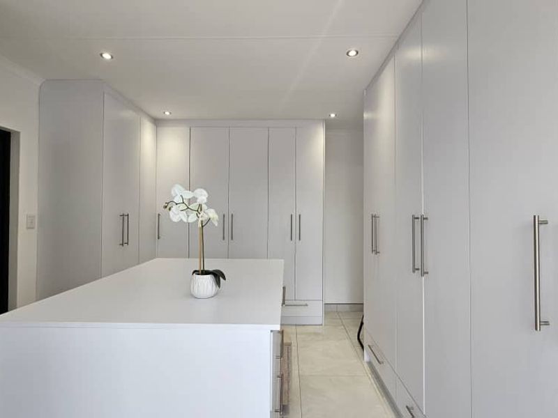 Swakopmund,Mile 4 | Stunning Sea View Home – Unique and Spacious with Modern Finishes - Photo 6