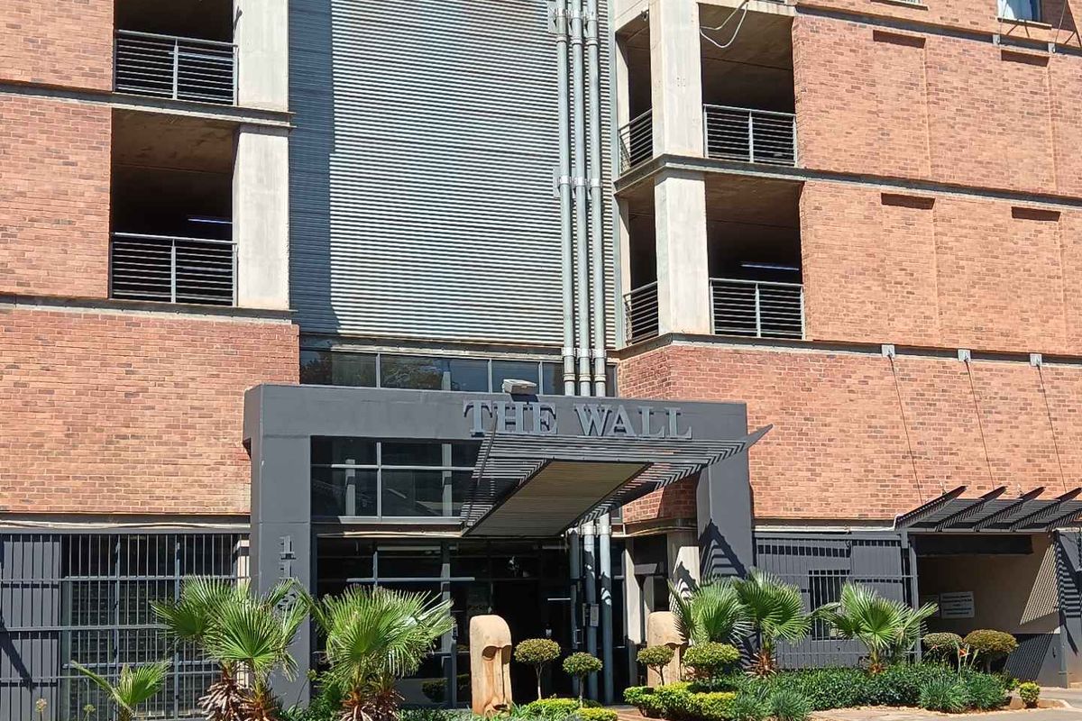 2 Bedroom to rent at The Wall - Photo 3