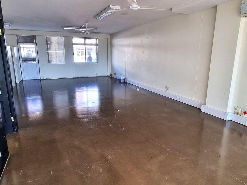 Perfectly Positioned Ground Floor Office/Retail Unit - Photo 4