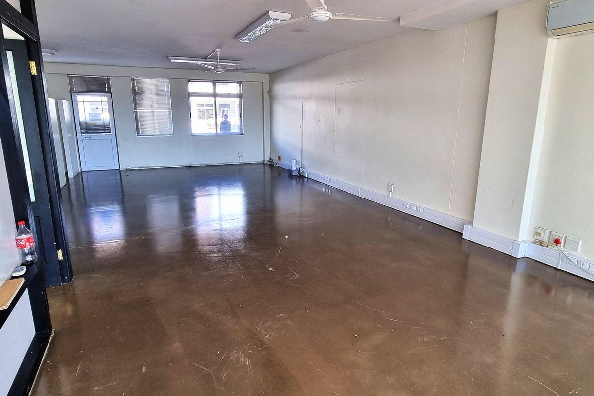 Perfectly Positioned Ground Floor Office/Retail Unit - Photo 4