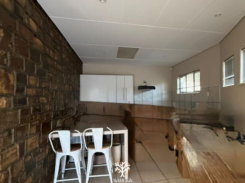 FOR SALE | N$6 300 000.00 | JOINT MANDATE  📍LUXURY HILL, WINDHOEK - Photo 9