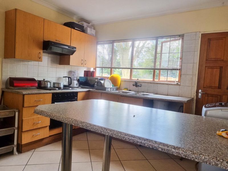 Lock Up and Go Family Apartment - Photo 4