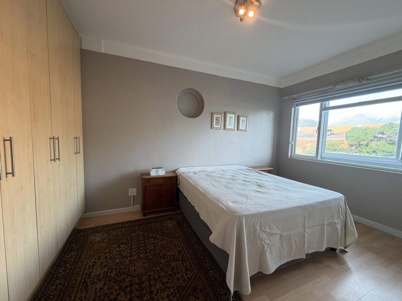 Charming Mouille Point Apartment - Photo 6