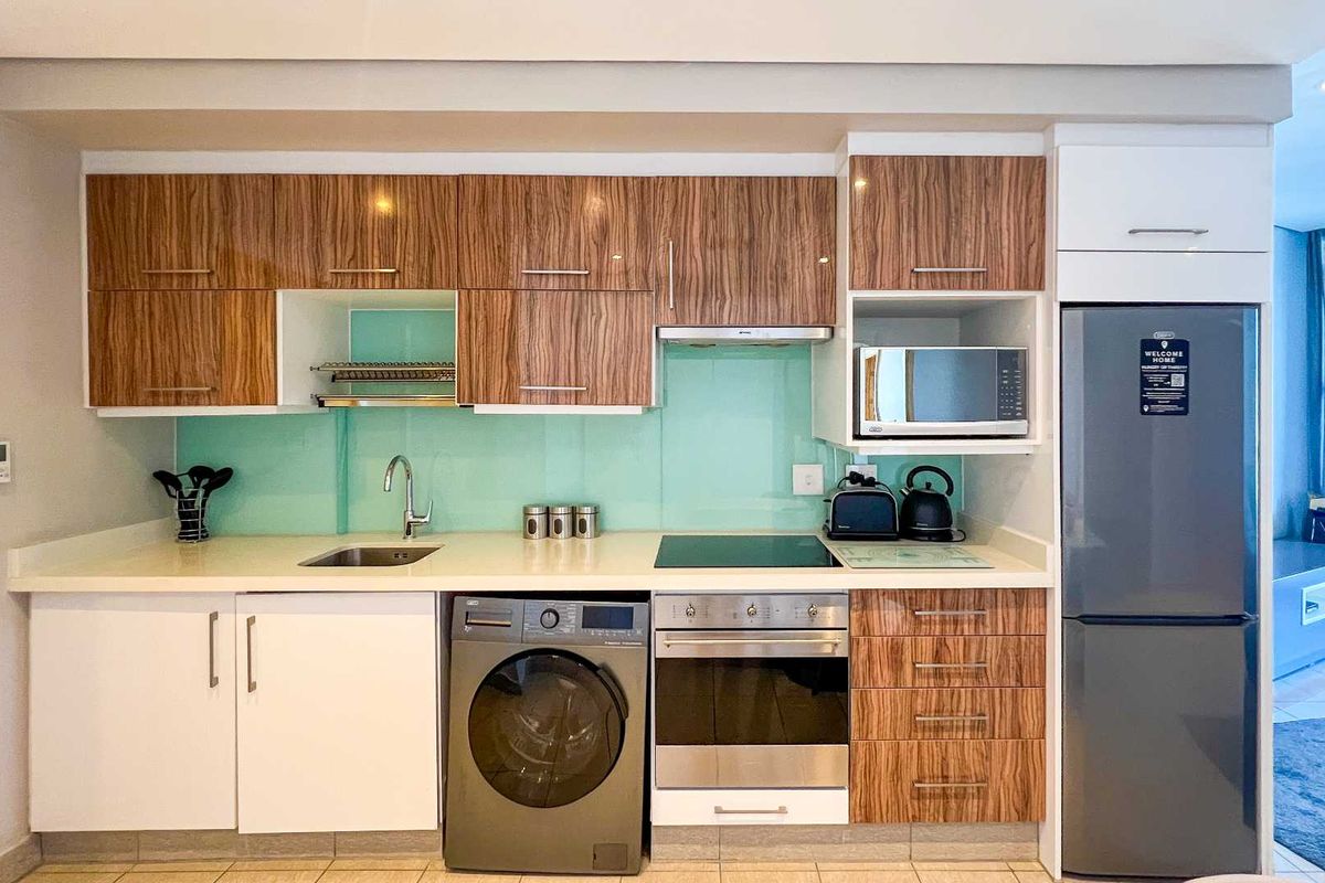 2 BEDROOM I 2 BATHROOM APARTMENT - Photo 3