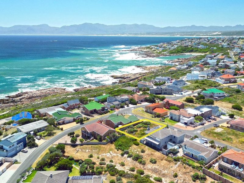 REMINDS ME OF THE LYRICS OF A SONG BY PERRY COMO - Photo 2