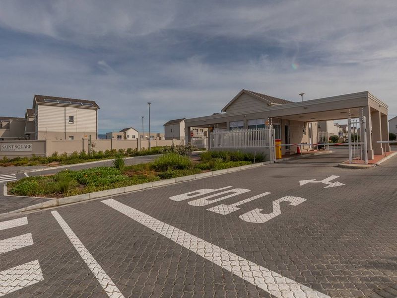 2 Bedroom Townhouse For Sale In Saint Square - Photo 5