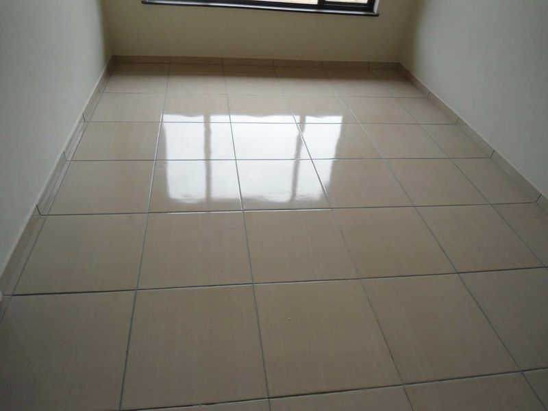 Modern 3-Bedroom Rental in Desirable Meer En See - Photo 7