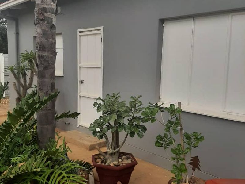 BEAUTIFUL 4 BEDROOM HOUSE FOR SALE IN GOBABIS (NEGOTIOABLE) - Photo 4