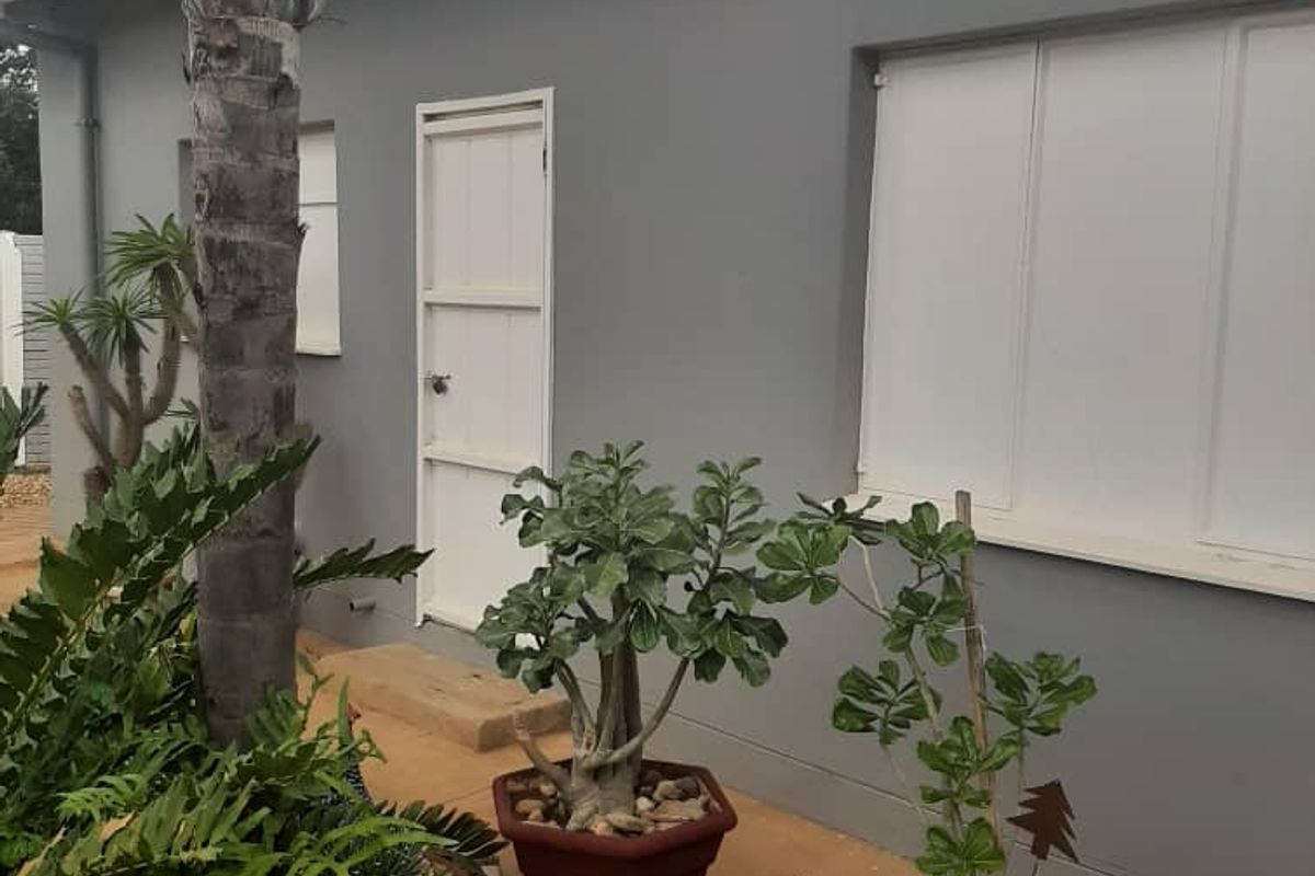 BEAUTIFUL 4 BEDROOM HOUSE FOR SALE IN GOBABIS (NEGOTIOABLE) - Photo 4