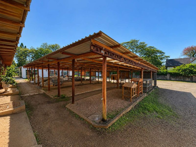 Retail Shop To Let – 56m2 Rustic Space in Prime Botha’s Hill Location - Photo 5