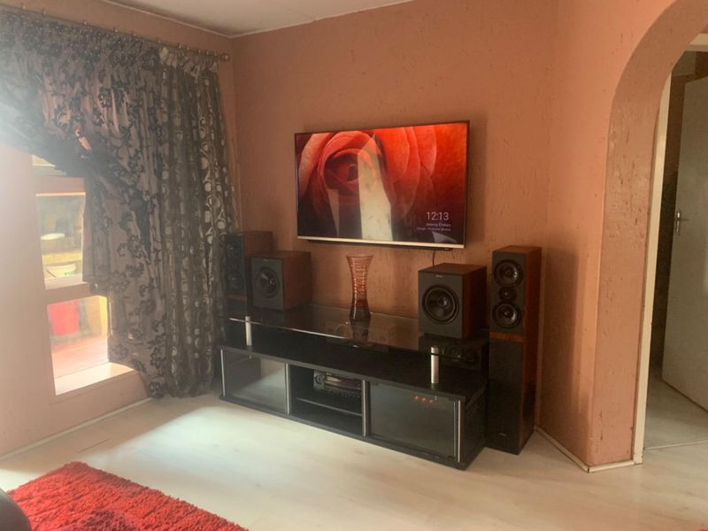 2 bedroom apartment for sale - Photo 3