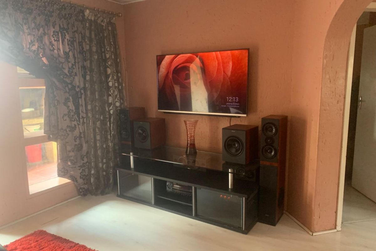2 bedroom apartment for sale - Photo 3