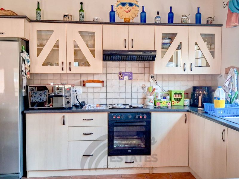 Home with Flatlet For Sale in Hage Heights, Swakopmund - Photo 8